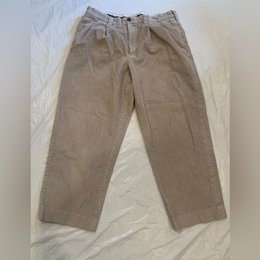 L.L. Bean Classic Fit Men’s Pleated Front Tan Heavy Cord Corduroy Pants 35x27